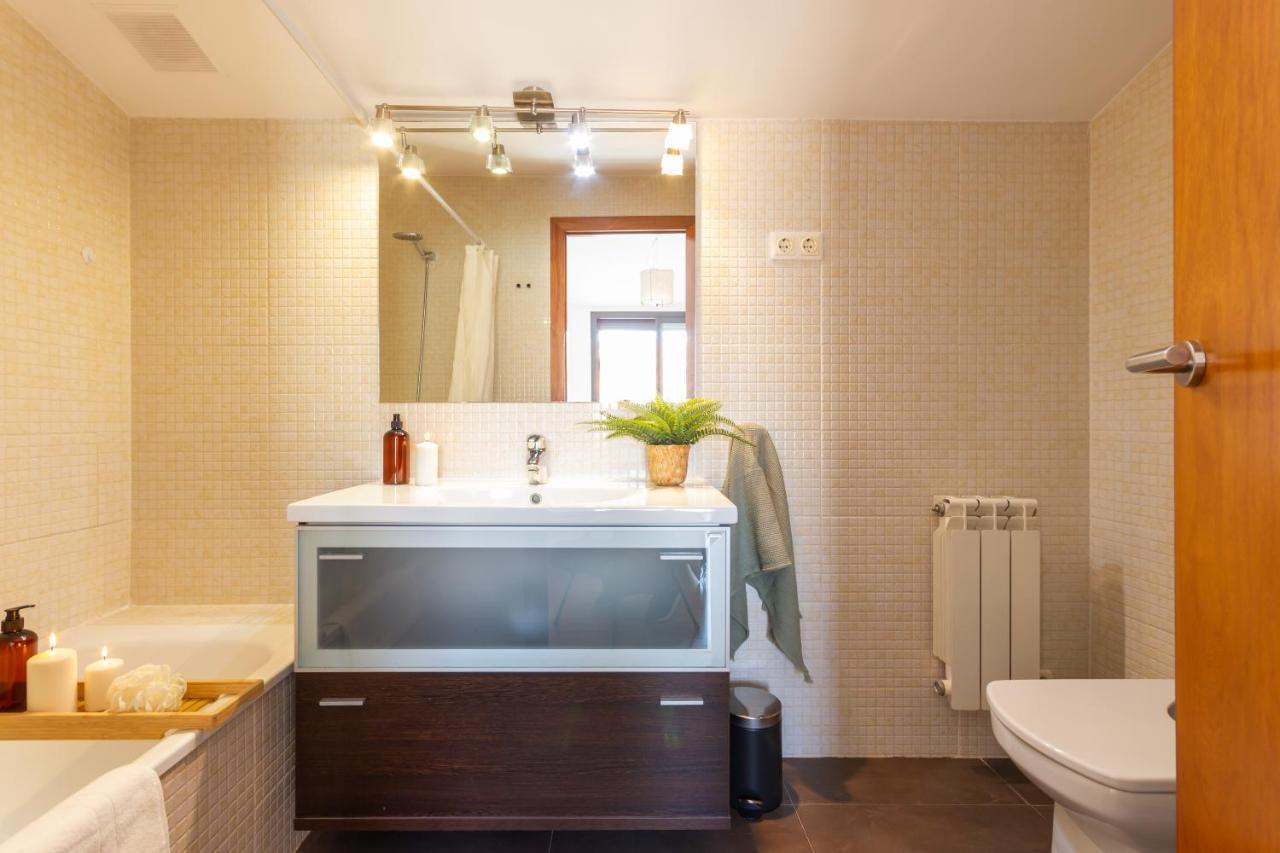 Elegante Duplex En Terrassa, Barcelona Apartament *