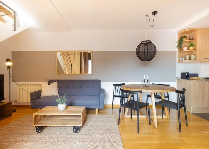 Elegante Duplex En Terrassa, Barcelona
