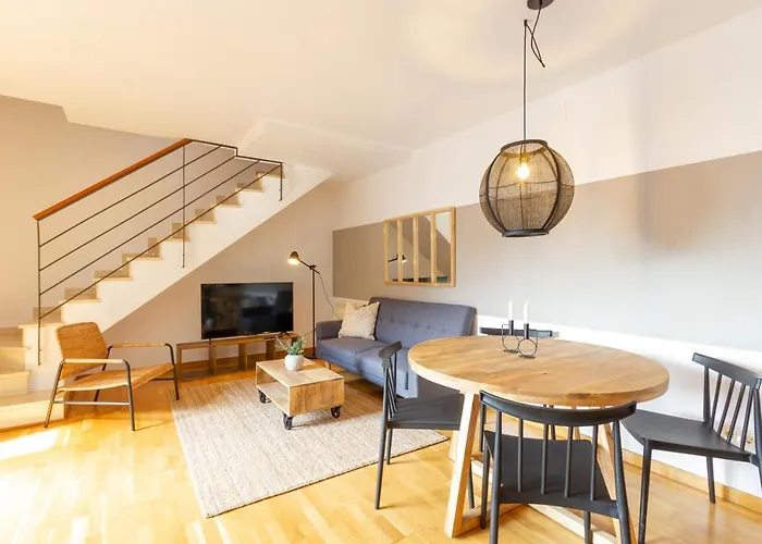Elegante Duplex En Terrassa, Barcelona